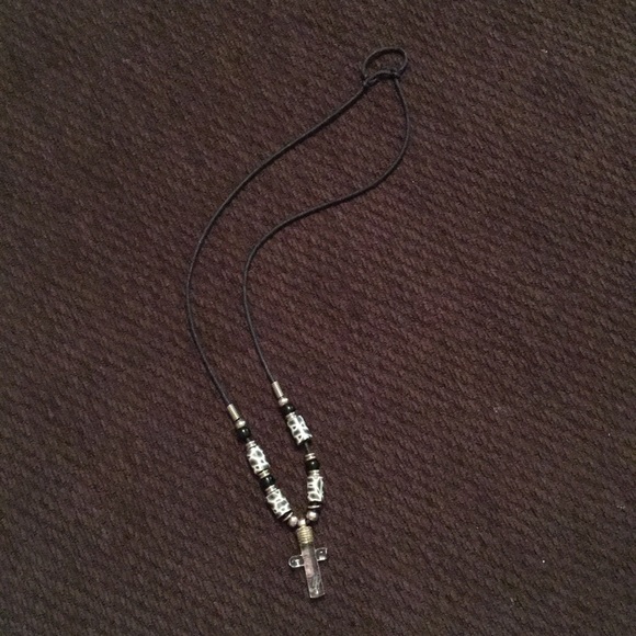 Brand new beautiful black rope cross necklace - Picture 2 of 3